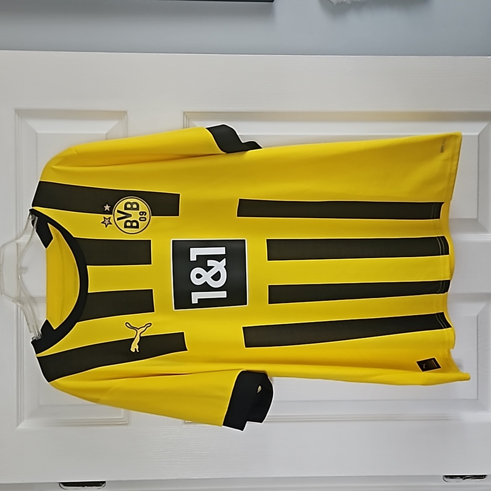 Puma Borussia Dortmund Reus 11 jersey, size XXL, black and yellow.